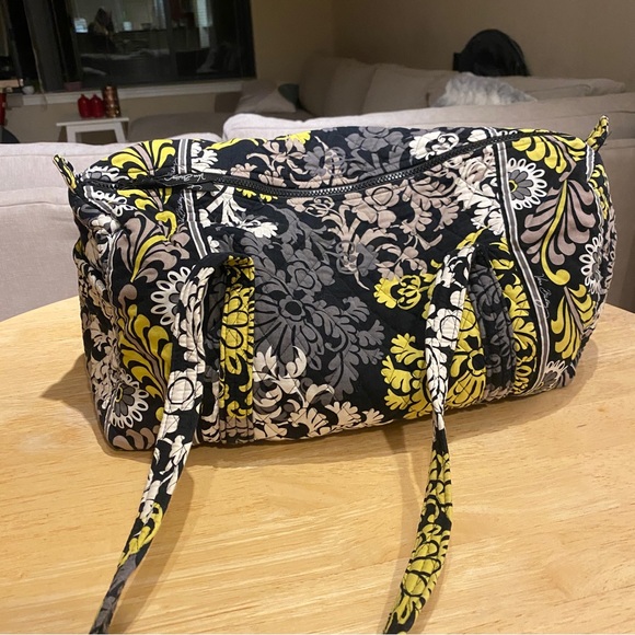 VERA BRADLEY SMALL DUFFEL - Picture 2 of 4